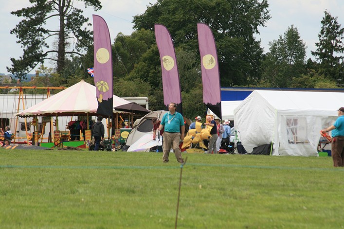 Malmesbury Kite Festival, 23-24 July, 2011 - 11mal23img019.jpg