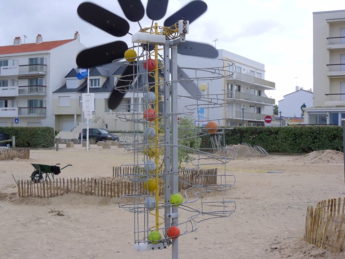 Notre Dame Kite Festival, France, 7-10 July 2011 - 11not08img011.jpg