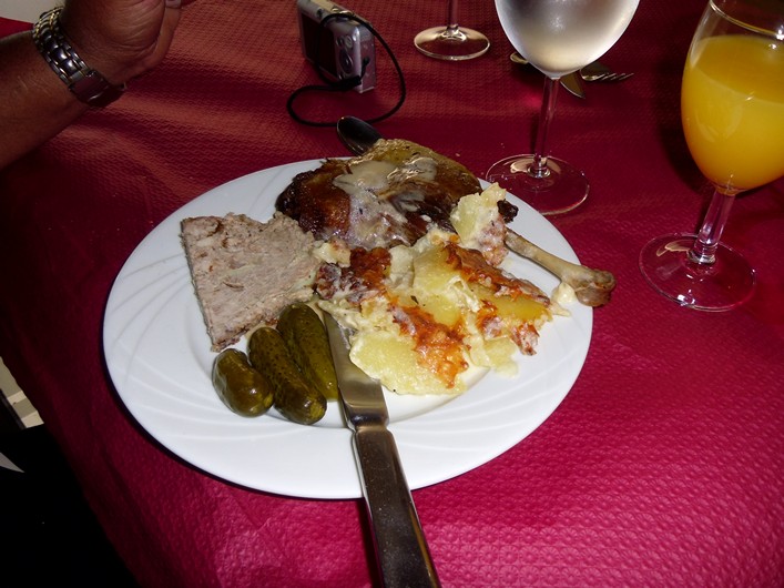 Notre Dame Kite Festival, France, 7-10 July 2011 - 11not08img207.jpg