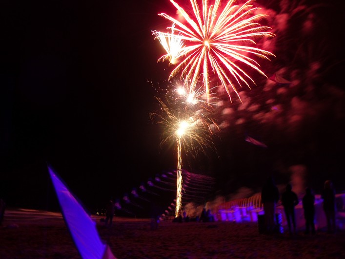 Notre Dame Kite Festival, France, 7-10 July 2011 - 11not09img302.jpg