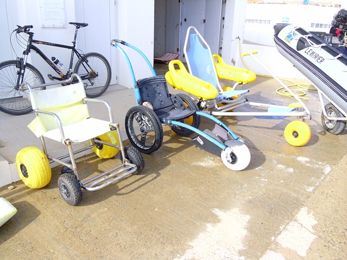 Notre Dame Kite Festival, France, 7-10 July 2011 - 11not11img105.jpg