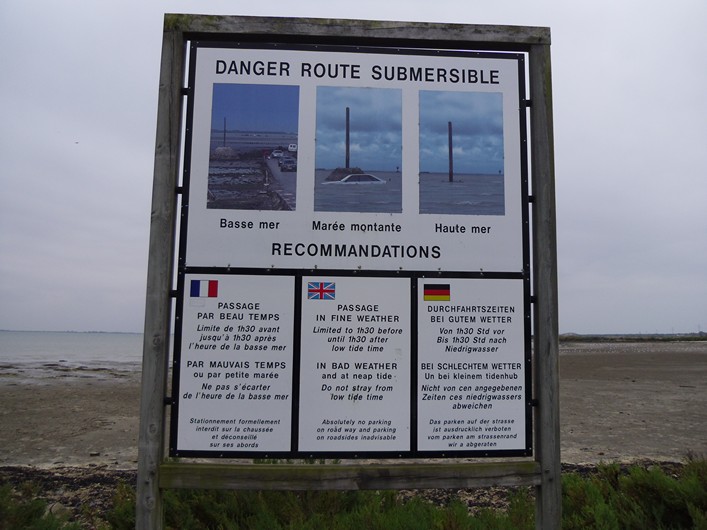 Notre Dame Kite Festival, France, 7-10 July 2011 - 11not12img067.jpg